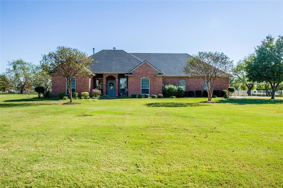 3239 Crisp Rd, Ennis, TX 75119 - photo 1