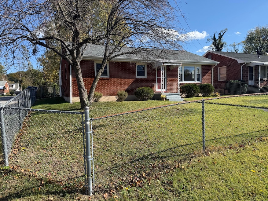 222 Ross St, Salem, VA 24153 - photo 1