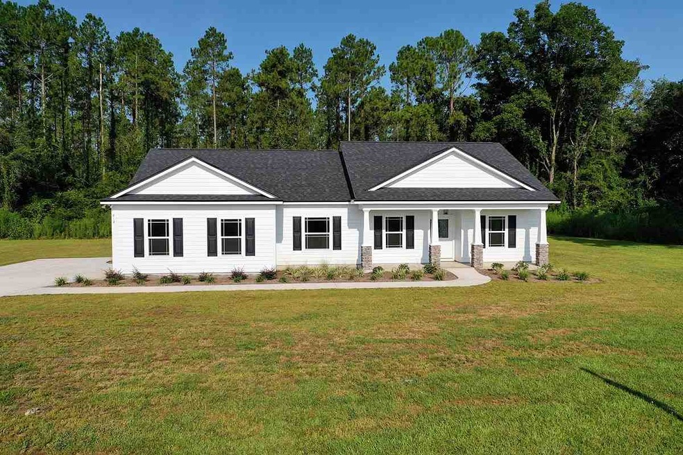 320 Parkside Cir, Crawfordville, FL 32327 - photo 1