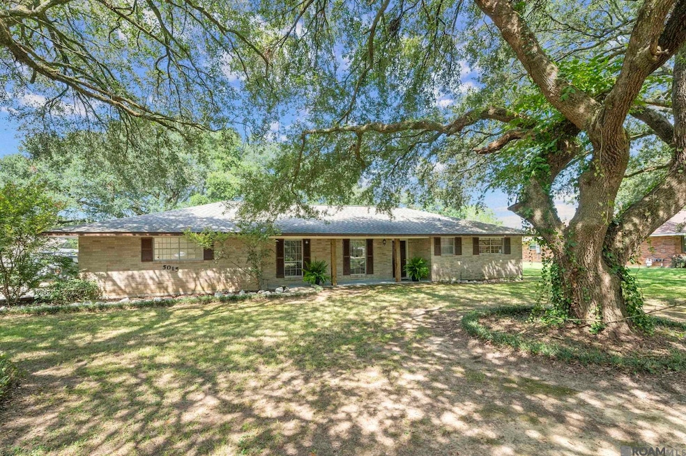 5015 Fennwood Dr, Zachary, LA 70791 - photo 1