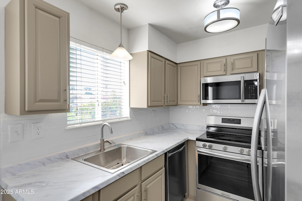 4630 N 68th St unit 280, Scottsdale, AZ 85251 - photo 1