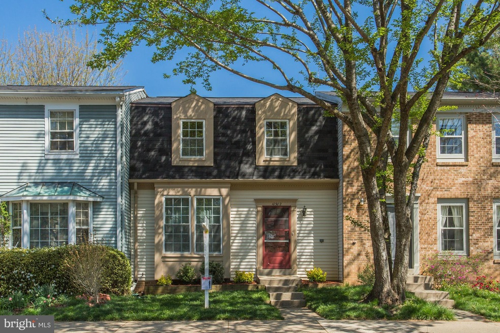 10302 Mockingbird Pond Ct, Burke, VA 22015 - photo 1