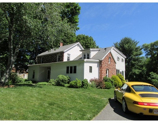 543 Riverside Dr, Florence, MA 01062 - photo 1