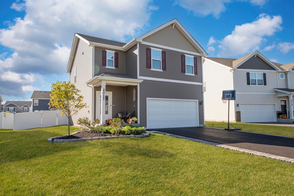 2017 Lilyana Ln, Plainfield, IL 60586 - photo 1