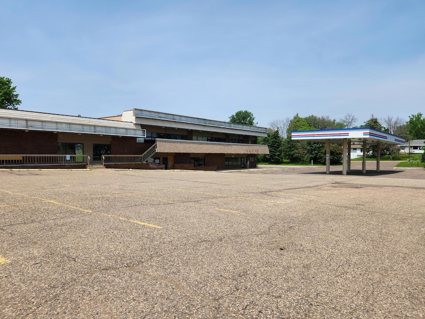 2137 Division St N, North Saint Paul, MN 55109 - photo 1