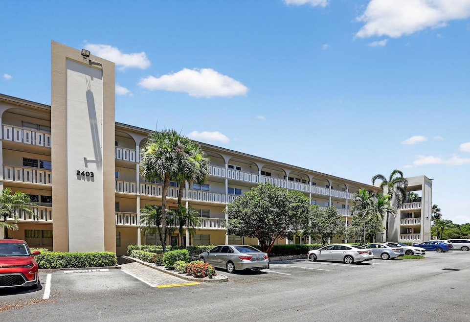 2403 Antigua Cir unit B2, Coconut Creek, FL 33066 - photo 1