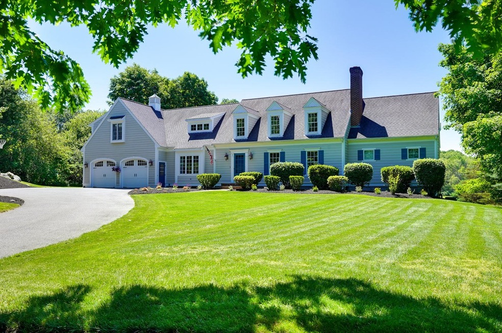 7 Smith St, Westborough, MA 01581 - photo 1