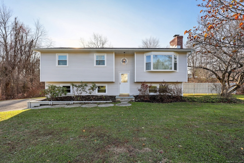 56 Barnum Rd, New Fairfield, CT 06812 - photo 1