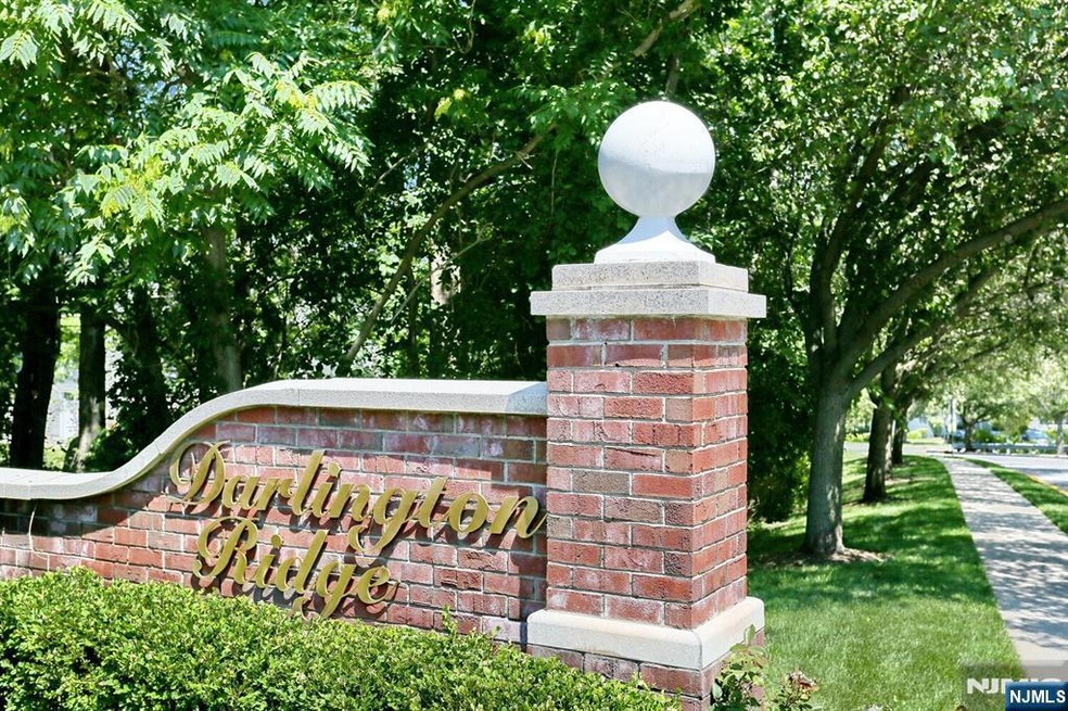 1127 Sycamore Ln unit H3, Mahwah, NJ 07430 - photo 1