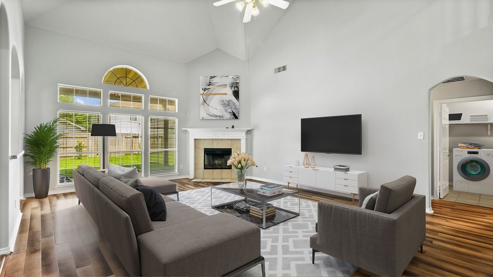 30114 Legends Ridge Dr, Spring, TX 77386 - photo 1