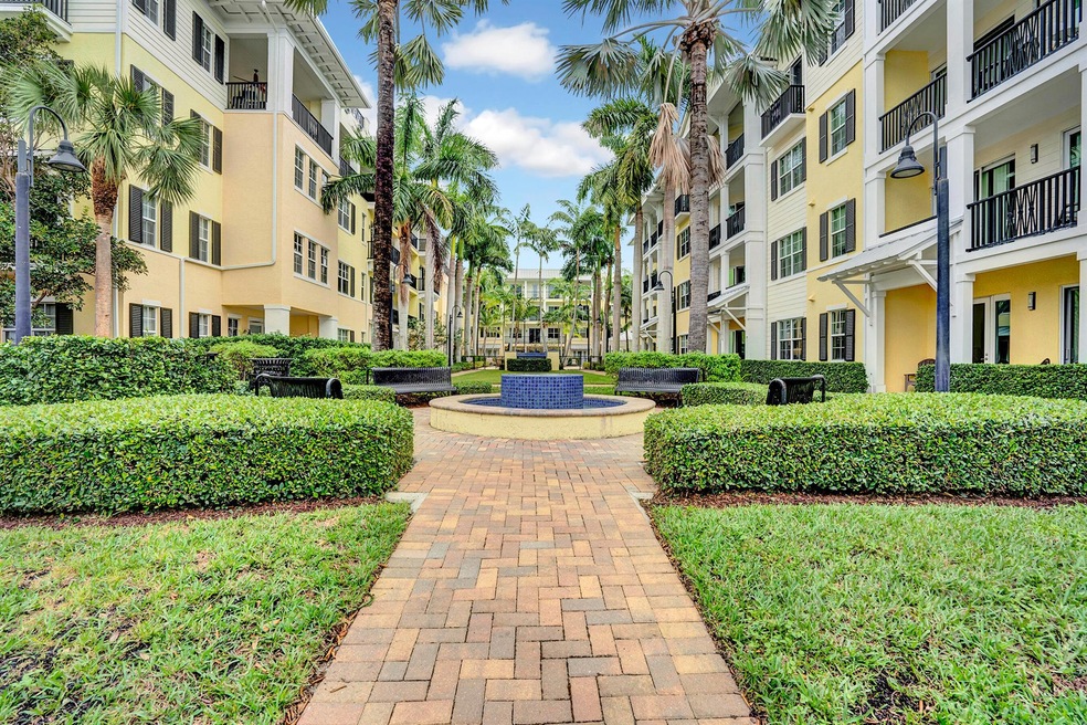 226 N Latitude Cir Unit 301, Delray Beach, FL 33483