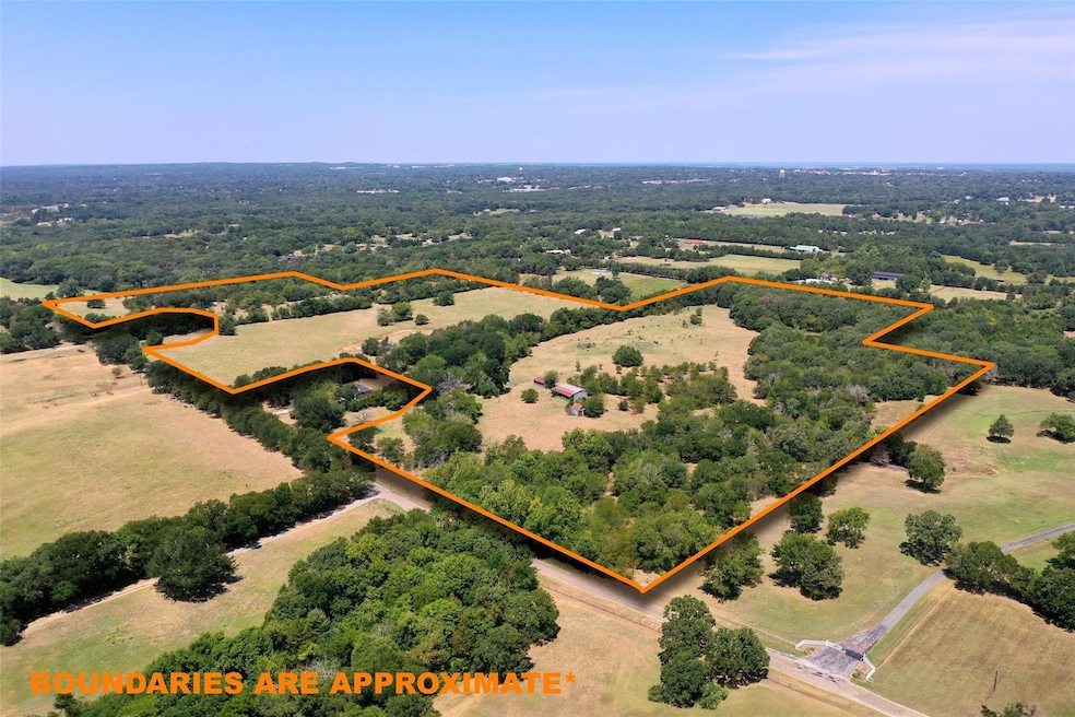 For Sale $1,372,800 • Co-Listing Agent