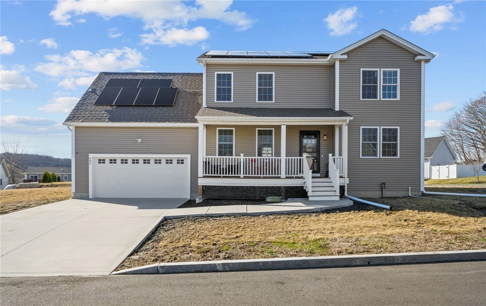 489 Lucille St, Woonsocket, RI 02895 - photo 1