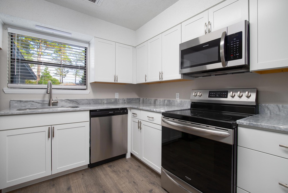 010-45 6th St #119-MLS