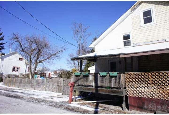 1003 Livingston Ave, Phoenixville, PA 19460 - photo 1