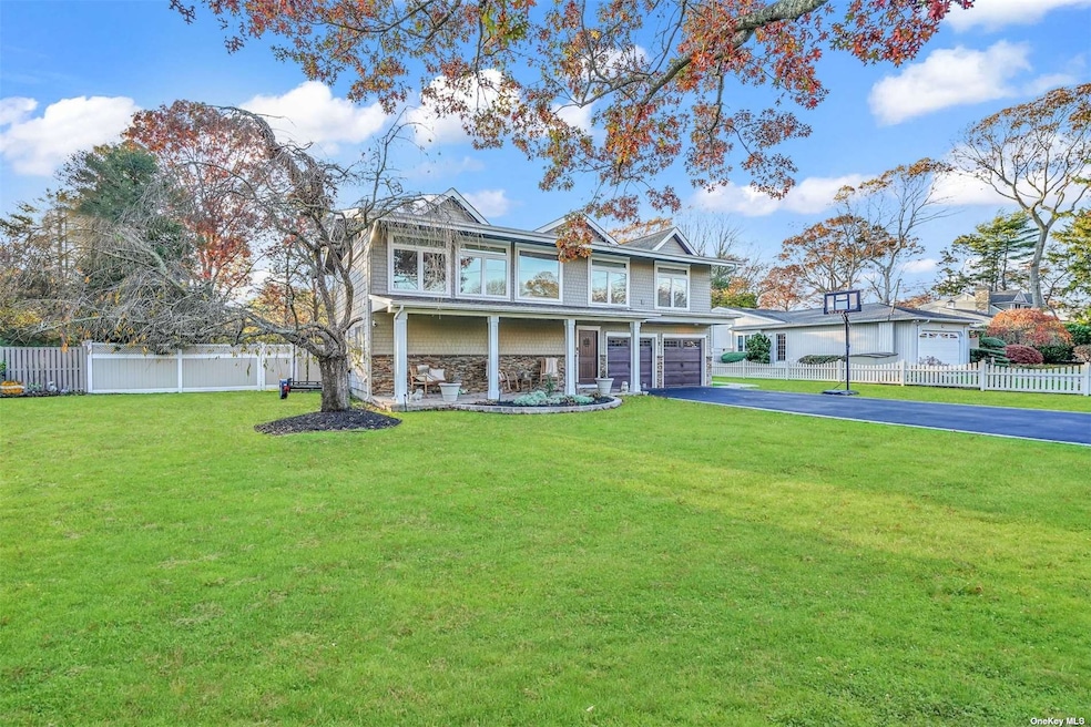 Sold $900,000 • Co-Listing Agent