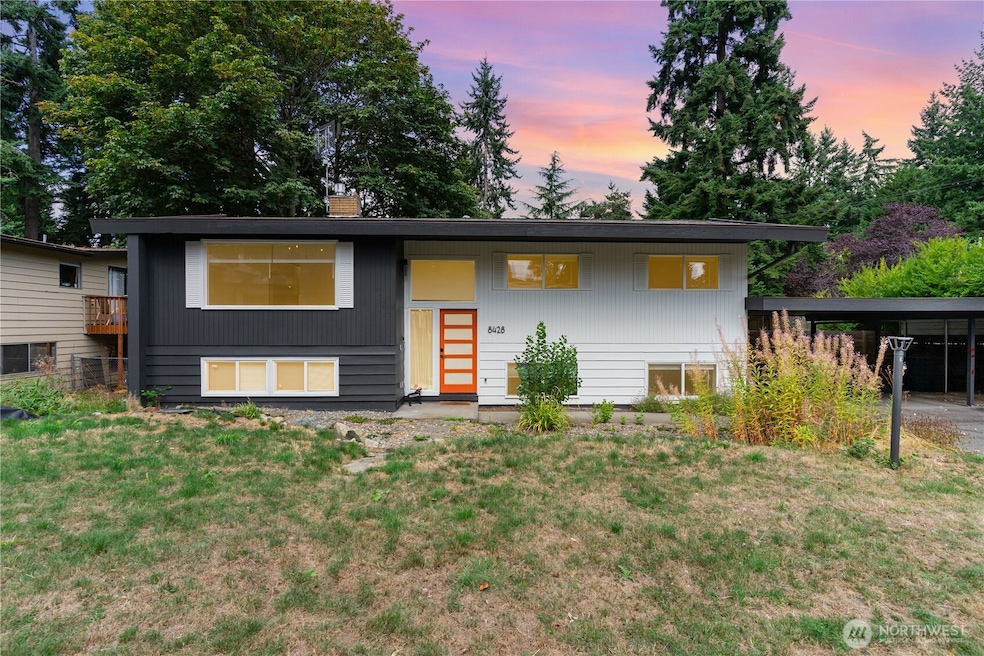 8428 NE 132nd Place, Kirkland, WA 98034 - photo 1