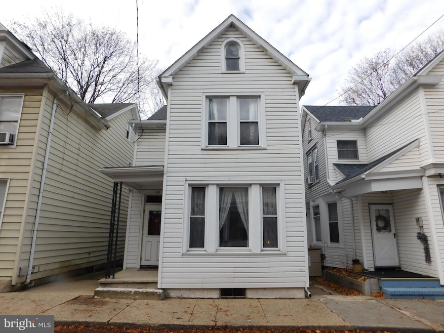 134 Schuylkill Ave, Tamaqua, PA 18252 - photo 1