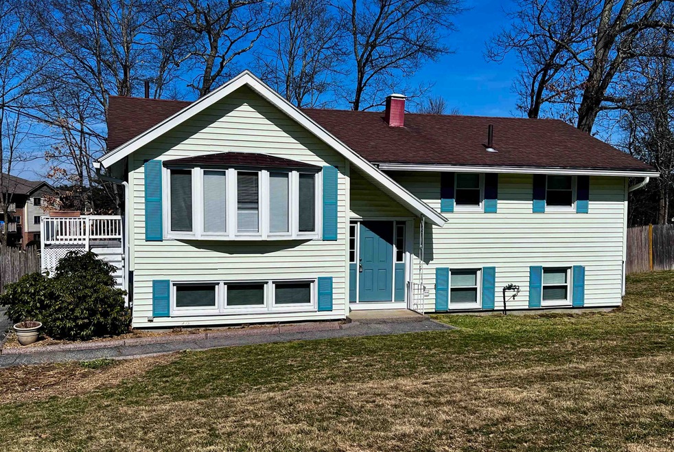 40 Cambridge Rd, Nashua, NH 03062 - photo 1