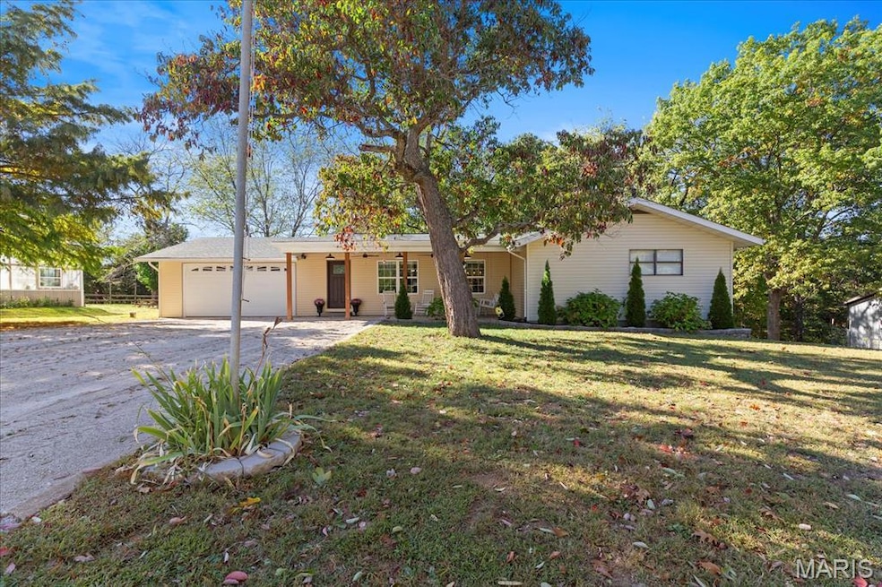 Welcome to this Barnhart Beauty with 3 beds, 3 baths, a bonus room, TONS of updates and improvements, all on 2 acres!  Oh, and if you're looking for a