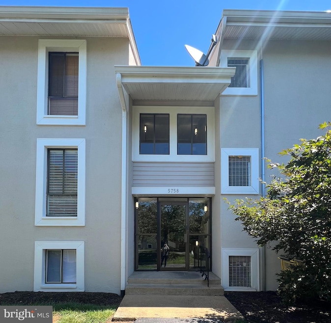 5758 Village Green Dr unit 5758A, Alexandria, VA 22309 - photo 1
