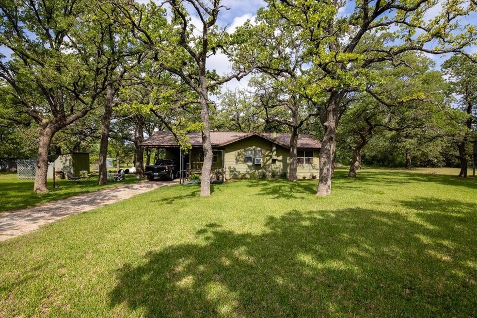732 County Road 4797, Springtown, TX 76082 - photo 1