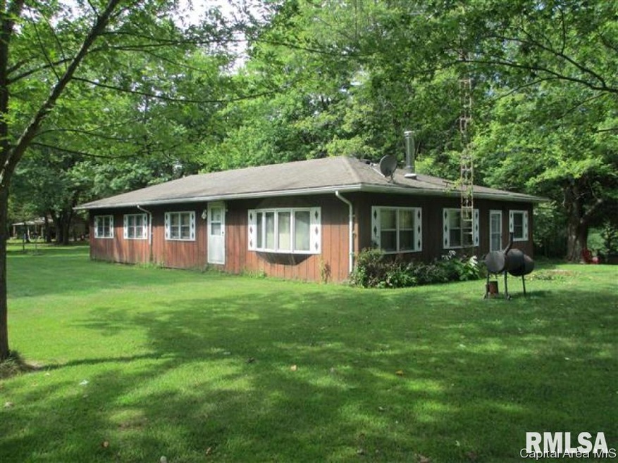 1711 Mount Zion Rd, Jacksonville, IL 62650 - photo 1