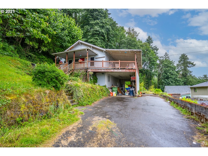 428 W 5th St, Rainier, OR 97048 - photo 1