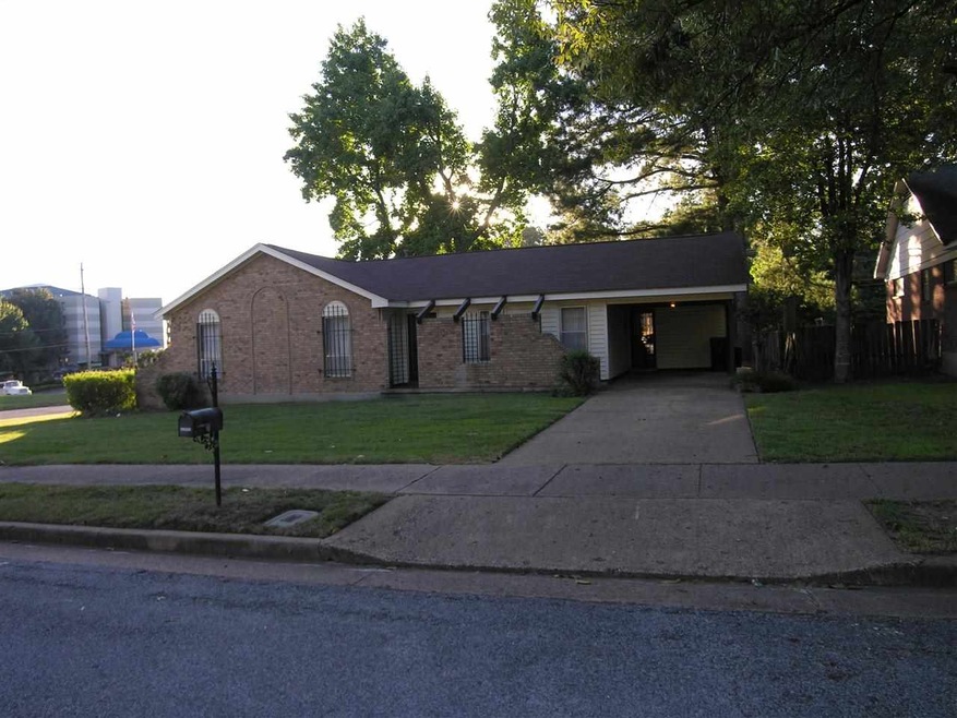 Cute Spanish Style Home with 3br/2ba.