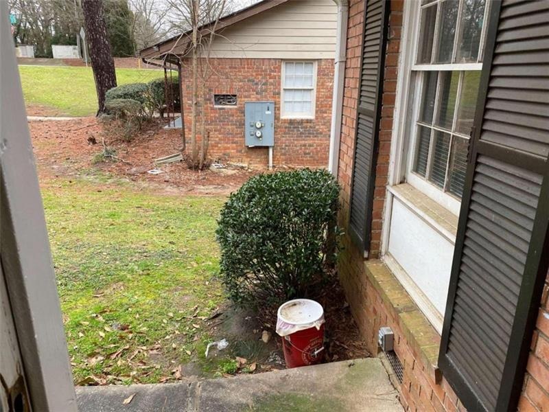 761 Wilson Cir SW, Marietta, GA 30064 - photo 1