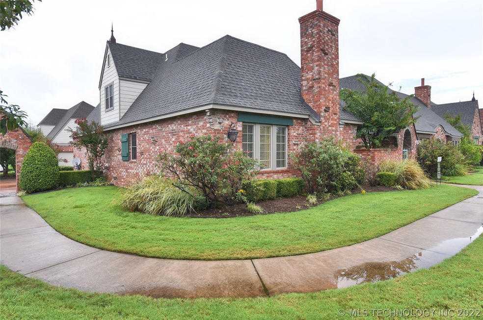Nice Corner Lot!! Beautiful landscape!