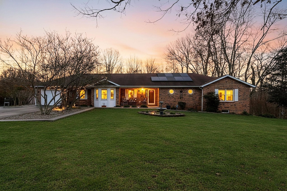 314 McBrydge Dr, Swoope, VA 24479 - photo 1