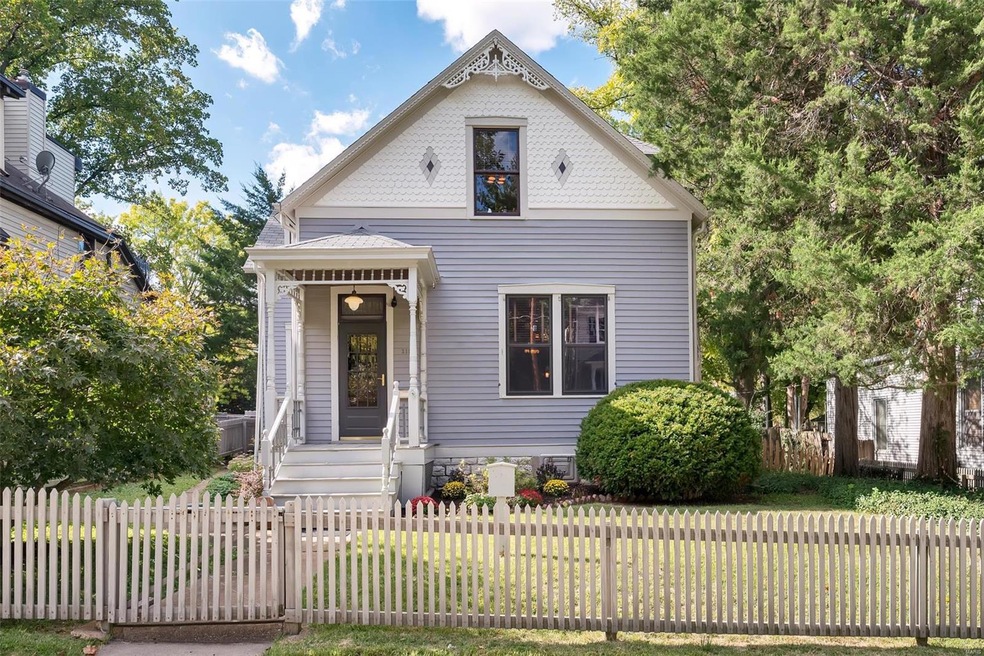 Welcome to 215 North 4th Street in Historic Downto