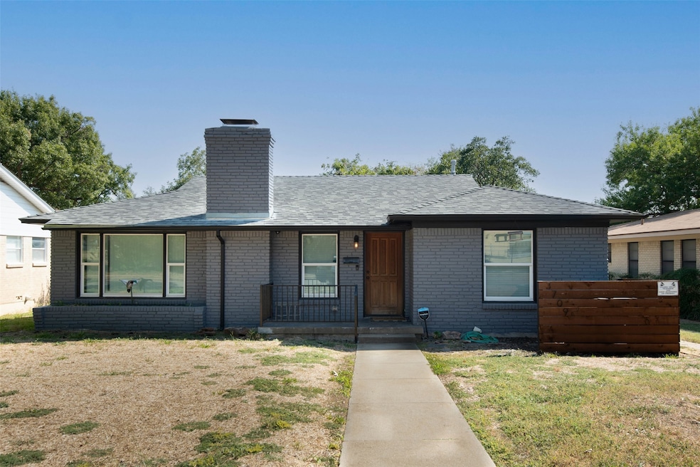 For Rent $3,100/month • Co-Listing Agent