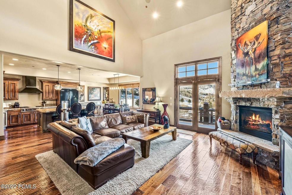 11_Livingroom_1800x1200_3991981