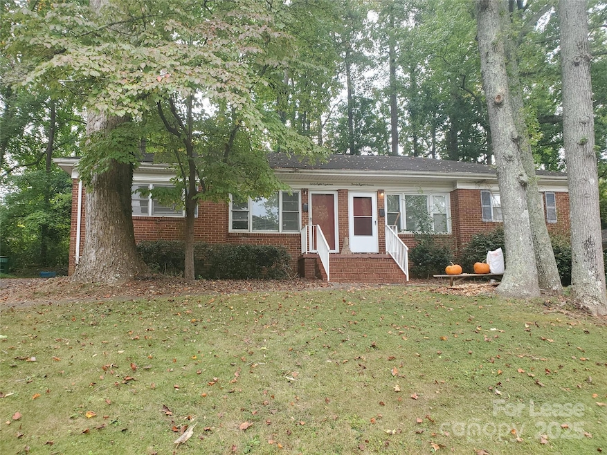 For Rent $1,299/month