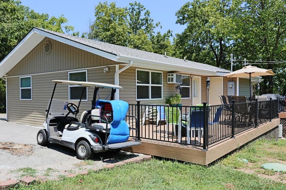 232 Sleepy Hollow Dr unit 18, Kimberling City, MO 65686 - photo 1