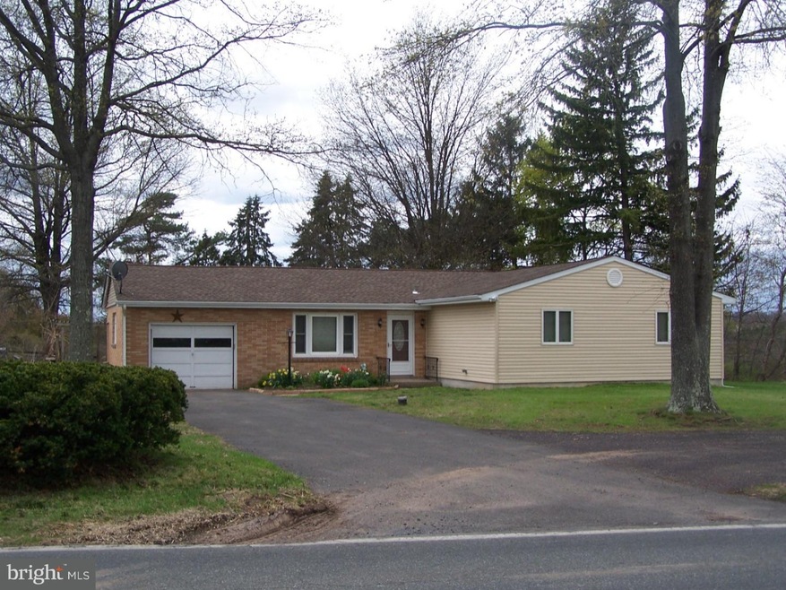 1810 Geryville Pike, Pennsburg, PA 18073 - photo 1