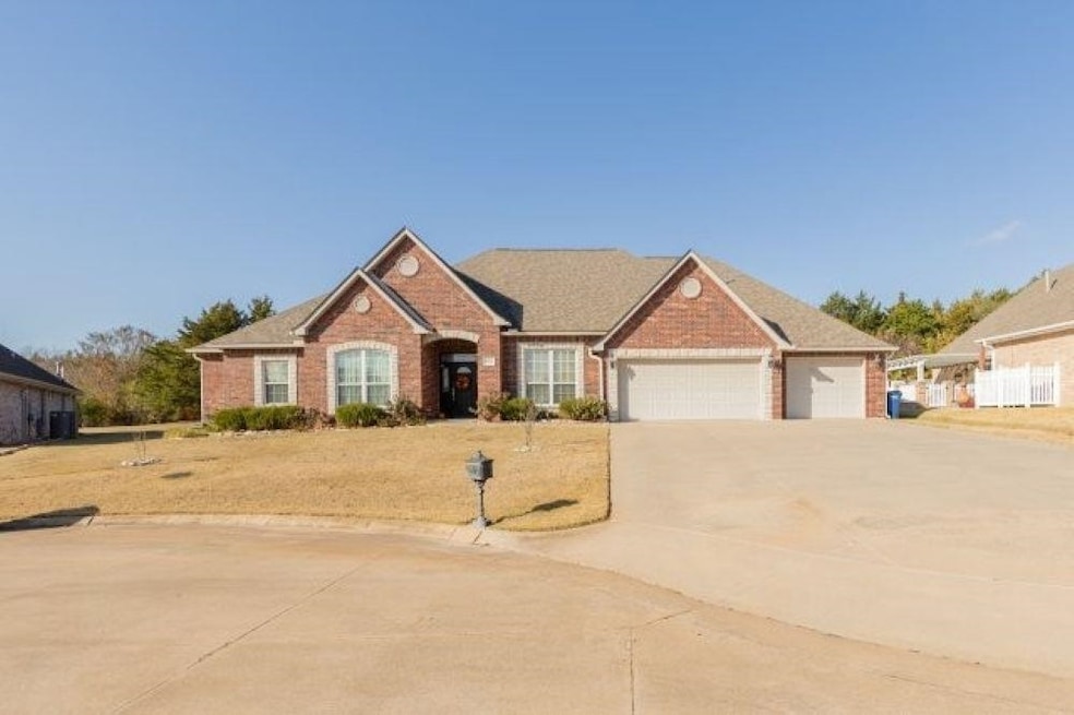 1904 N Brooke Hollow Ct, Stillwater, OK 74075 - photo 1