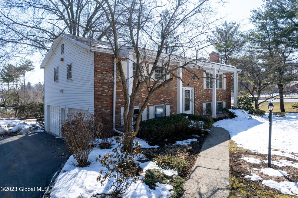 1016 Vrooman Ave Niskayuna NY mls-54