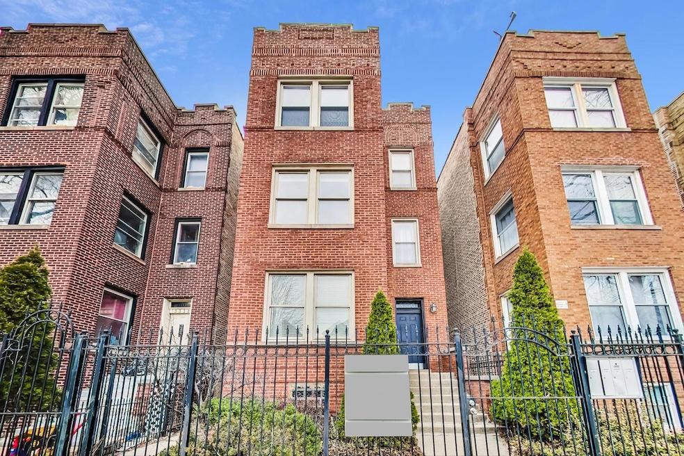 For Rent $2,400/month