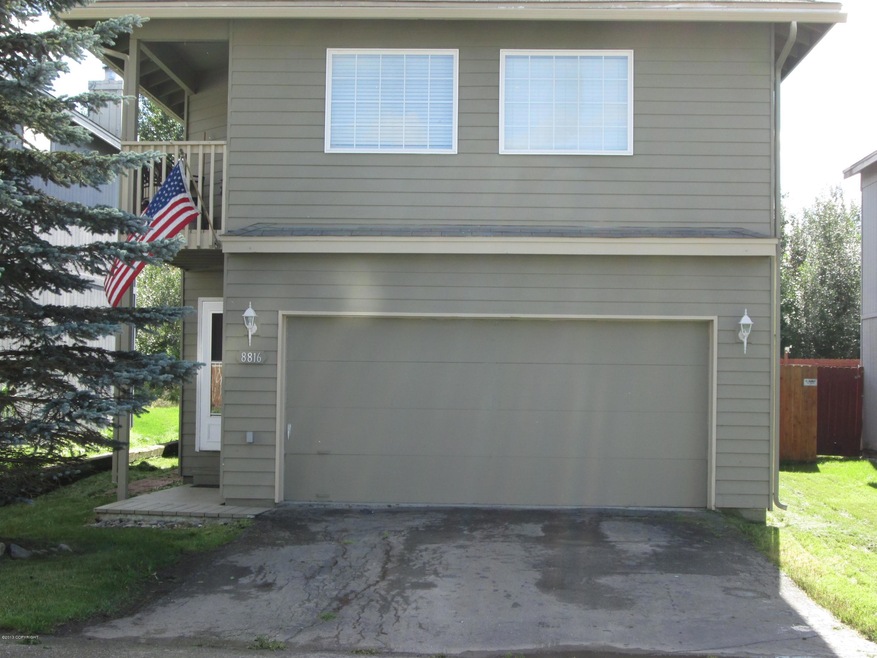 8816 Cross Pointe Loop