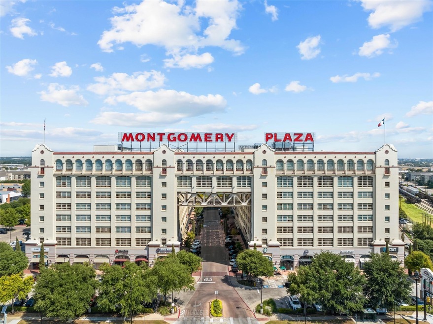 Montgomery Plaza