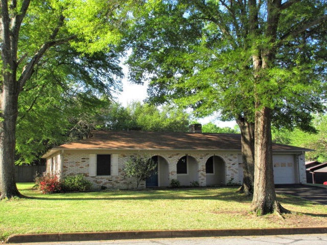 617 Pam Dr, Tyler, TX 75703 - photo 1