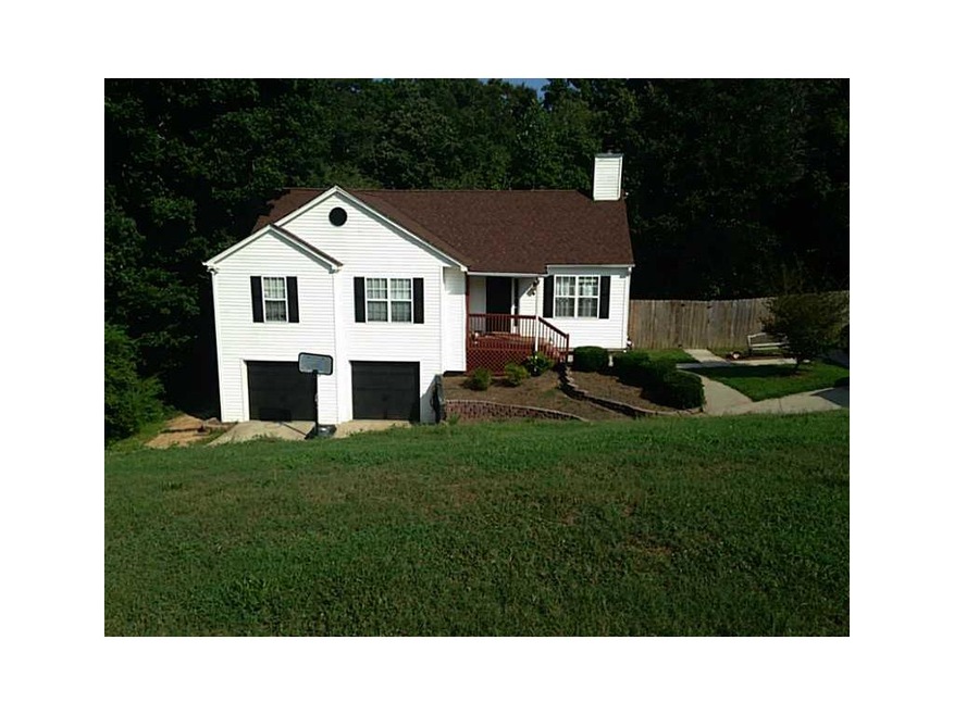 Exterior Front. CHARMING 3/2 WITH 3 ADDITIONAL ROO