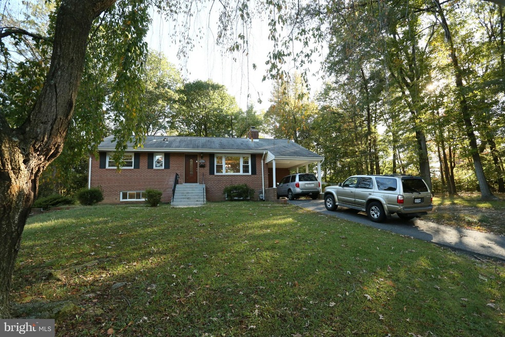 6712 Tahalla Dr, Alexandria, VA 22306 - photo 1