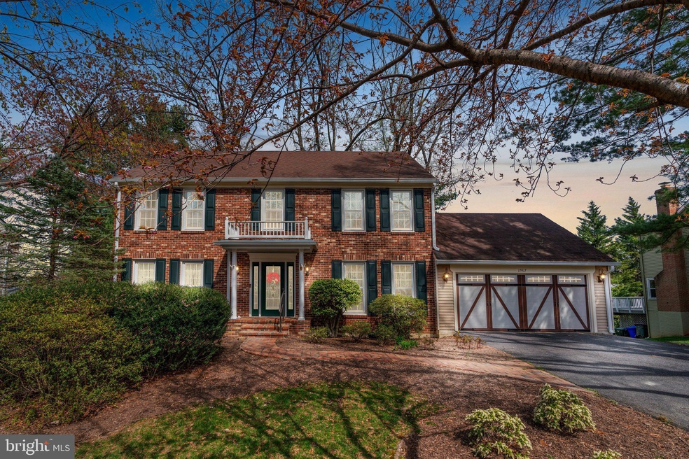 17417 Cherokee Ln, Olney, MD 20832 - photo 1