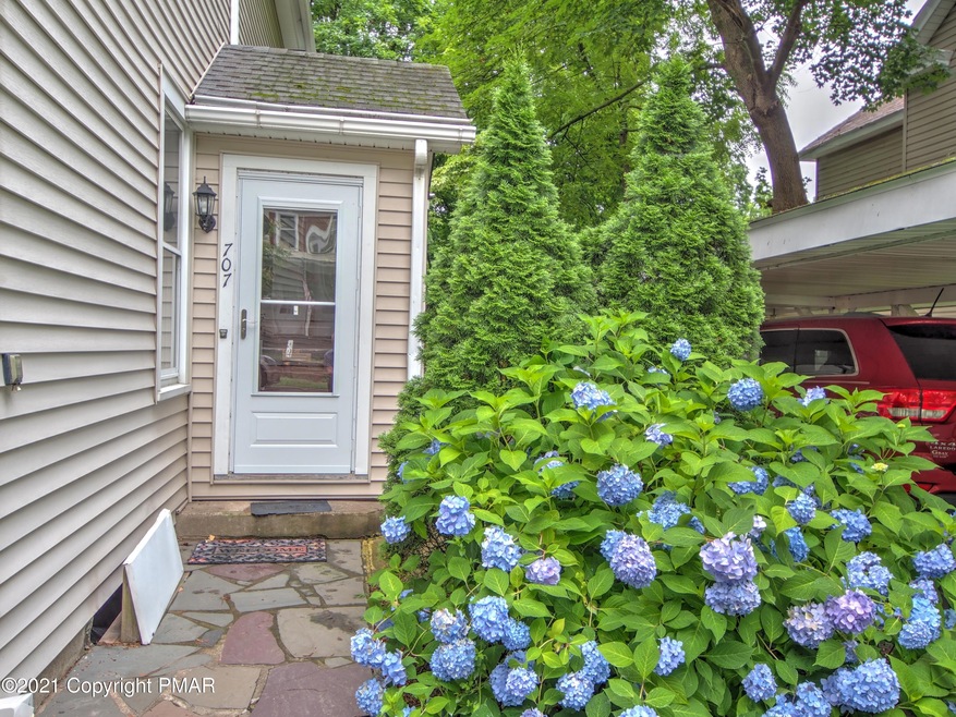 707 Scott St unit 2 (Second Floor), Stroudsburg, PA 18360 - photo 1