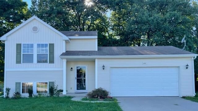 4647 Torrington Dr SE - Front