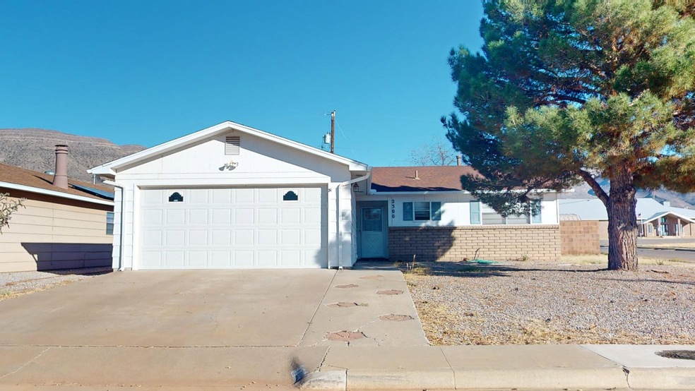 2300 Princeton Ave, Alamogordo, NM 88310 - photo 1